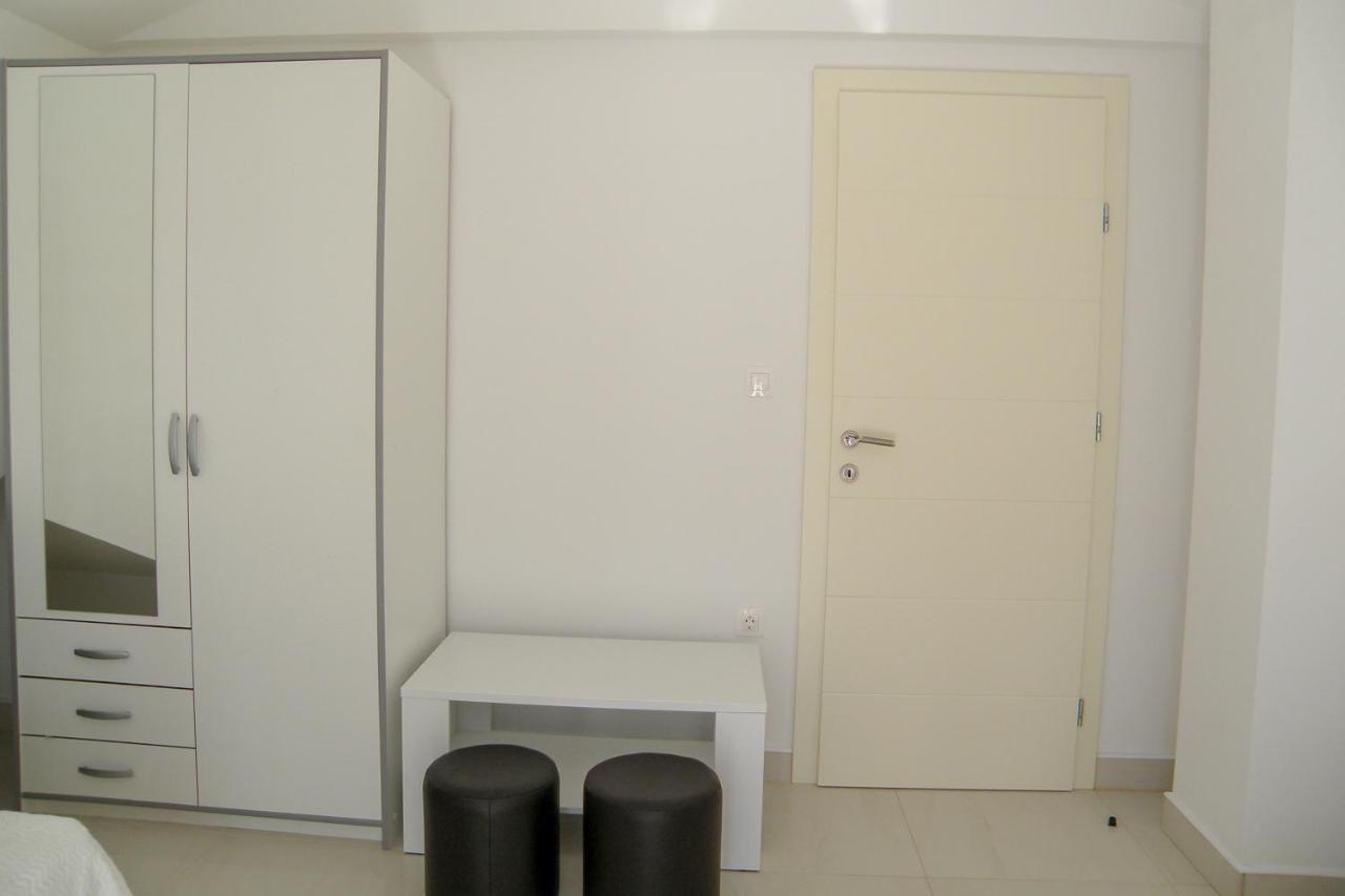 Lada Apartmani نوفاليا المظهر الخارجي الصورة